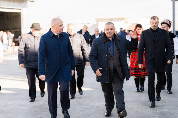 bolojan dupa vizita la unicarm satu mare antreprenorii sunt coloana vertebrala a economiei romanesti 68fe572eb7757