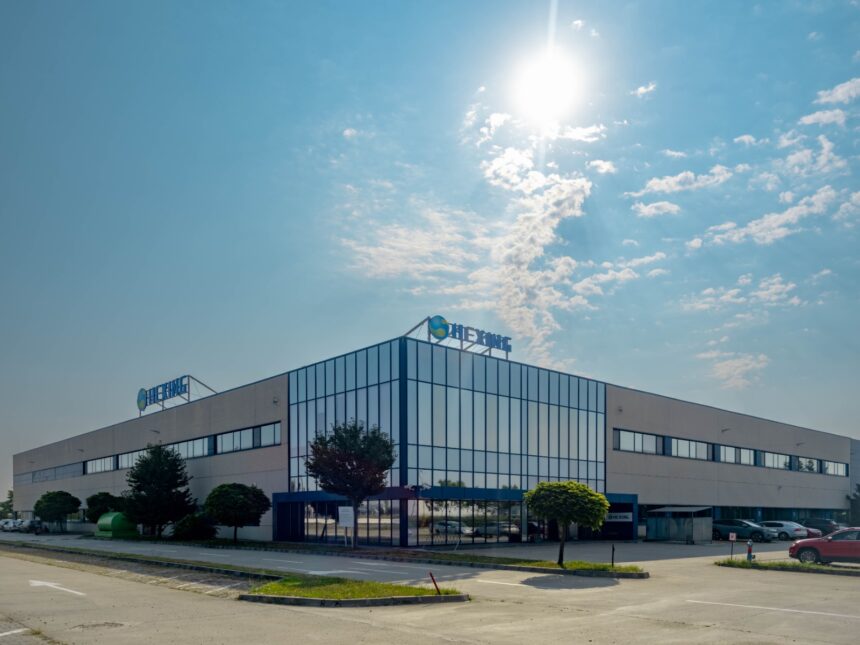 chinezii de la hexing fac afaceri de 15 milioane de euro cu fabrica de contoare electrice de langa timisoara 690207b8f423e