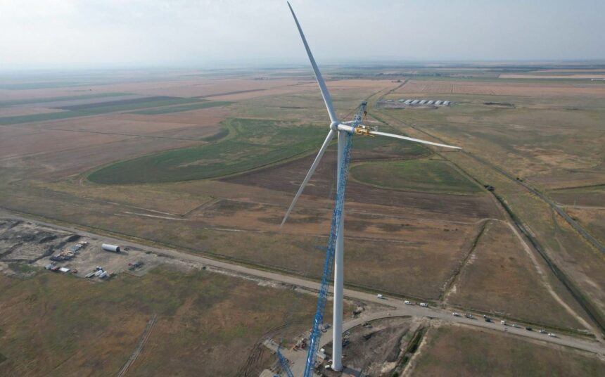 cum merg lucrarile pe santierul parcului eolian vifor unul dintre cele mai mari din romania care se construieste acum video 68e80a07bd649