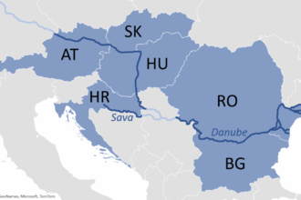 fairway danube ii navrom participa in proiectul european cu sase unitati navale nepropulsate 68e6537d31a2e
