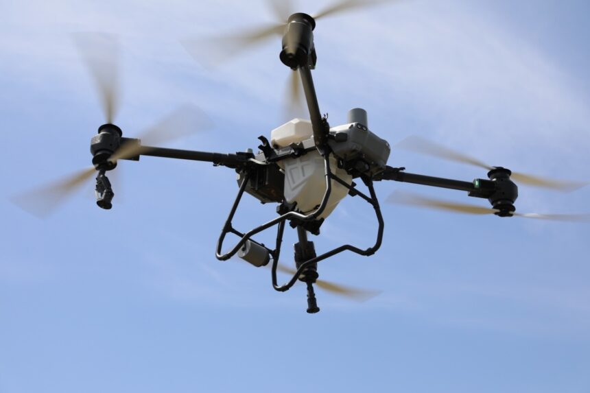 hidroelectrica cumpara drone aeriene si subacvatice ca sa verifice barajele si instalatiile de la hidrocentrale 68eb8281bd7f8