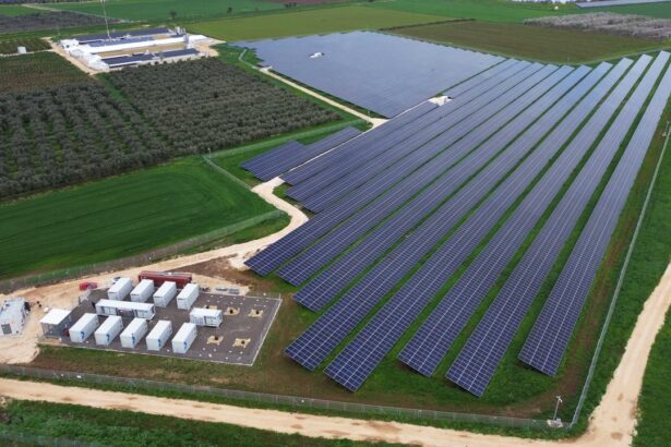 investitie de 100 de milioane de euro pentru un parc fotovoltaic cu baterii in maramures parteneriat public privat 68e14f1d204b0