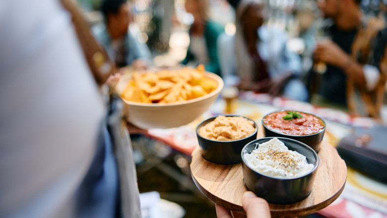 majorarea sau mentinerea cotei de tva in horeca va fi discutata in noiembrie afirma ministrul finantelor alexandru nazare 68f8f76ae52f3