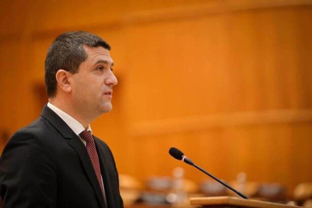 ministrul economiei conducerea salrom a fost demisa 68f8703b16c3f