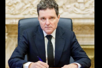 nicusor dan a promulgat legea care sanctioneaza coruperea functionarilor publici straini in operatiunile economice internationale 68f1c9ebd57dc