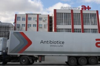 nicusor dan in vizita la antibiotice iasi am discutat cum poate sa faca diplomatia romaneasca sa ajute compania sa vanda mai mult 68fbb1bdc24f6