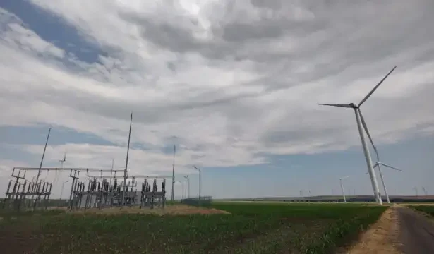 proiecte fantoma in regenerabil dintre care doar 15 se vor face blocheaza reteaua electrica pe hartie debutul licitatilor de capacitate ar putea fi amanat 68e40be5511e2