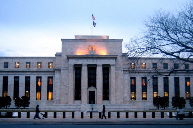 rezerva federala americana a redus dobanda de referinta pentru prima data in acest an 68df7c1cf0006