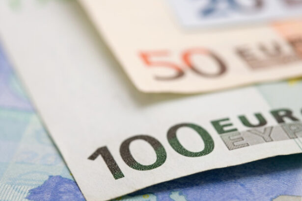 sefa bce christine lagarde avertisment despre moneda euro un spectator nevinovat care este afectat de socuri generate in sua 68e60634df774