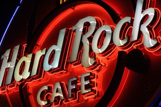 sphera franchise semneaza pentru deschiderea a cinci restaurante hard rock cafe in romania si republica moldova 68ef40a326622