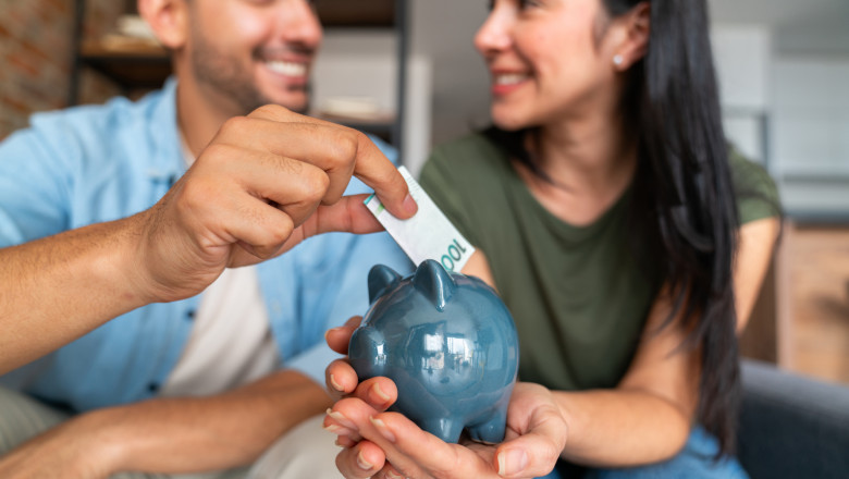 analiza aproape 500 000 de romani si au inchis conturile de economii in 2025 pastrarea banilor cash este cel mai periculos scenariu 6929f4d90531a