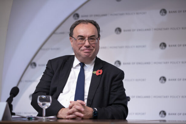 andrew bailey guvernatorul boe exista riscul ca pe piete sa apara o bula indusa de inteligenta artificiala fara a se tine cont de profiturile pe care acesata tehnologie le livreaza 690cd0086403a