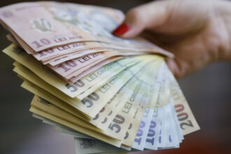 cati bani a strans guvernul dupa aplicarea cass de 10 pentru mame si pensionari primele cifre ale lunii septembrie 690c8353f0585