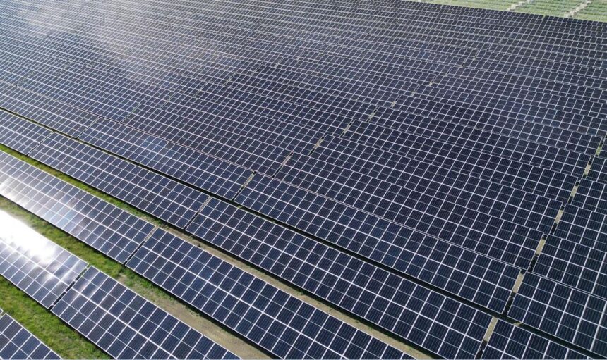 israelienii de la econergy iau credit de 25 mil euro pentru un parc fotovoltaic de 56 mw in sudul romaniei 690a3bb456c9f