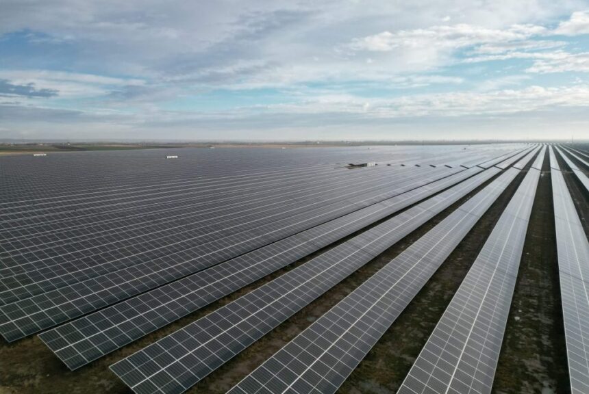 ppc a inaugurat un nou parc fotovoltaic mare in romania de 130 mw la sud de bucuresti 69175ce2a4b16