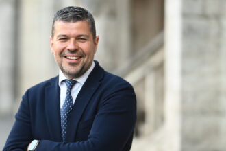 ppc vrea sa aduca si in romania modelul gigafabricilor de ai din grecia si macedonia georgios stassis vom servi atat nevoile de energie cat si nevoile de date si ai ale cetatenilor 690e24e4ab2cc