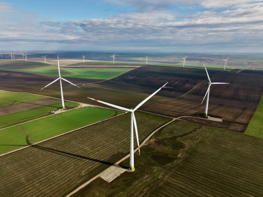 romanii de la eximprod au inaugurat oficial parcul eolian cudalbi 2 de 384 mw din judetul galati 6914ab98f3037