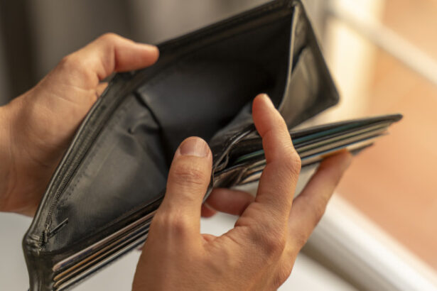 salariul mediu net a ajuns la 5 443 de lei in septembrie expert salariile cresc pe hartie dar preturile mananca diferenta 69148f7c26c4a