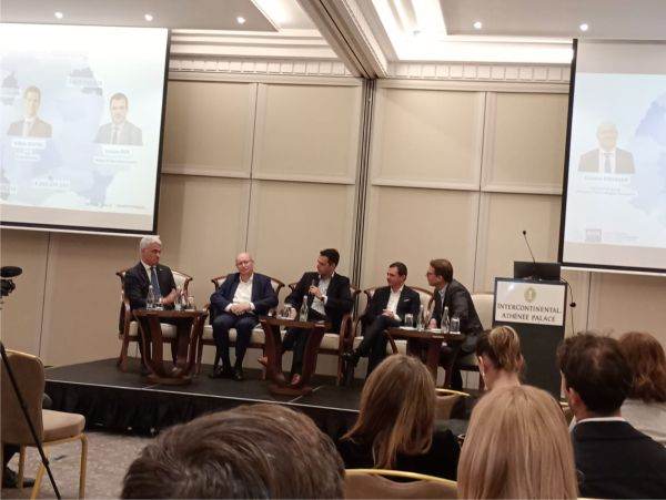 triplarea finantarii alocate investitiilor sansa noastra sa devenim jucator industrial major in europa 690cd55cd0d45