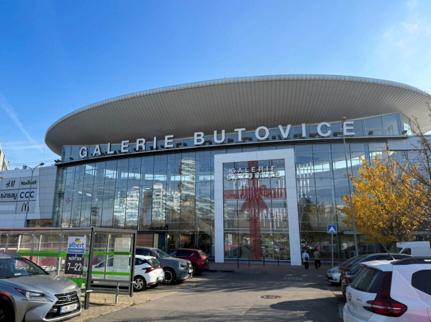 un lant romanesc de magazine ia cu asalt europa deschide mai intai la praga dupa care se va extinde in toate orasele mari din cehia 691f16bfdb502