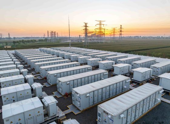 una dintre cele mai mare baterii din europa centrala si de est 250 mw la gura ialomitei primeste finantare aukera ia credit de 60 milioane euro din austria 691af5bf800d0