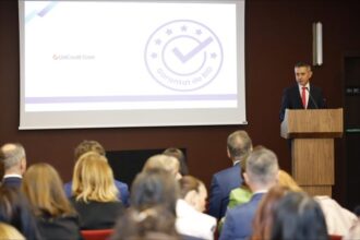 unicredit bank deschide calea imm urilor la finantari de peste 1 miliard de lei printr un parteneriat cu banca de investitii si dezvoltare 6911d684c2993