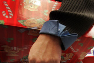 video un craciun mai scump bugetul pentru cadouri drastic subtiat de scumpiri cand sunt dispusi romanii sa cheltuiasca de sarbatori 692bd09e18bc2