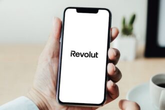 foto anunt de la revolut pentru toti clientii oferta fara precedent la credite personalizate calcul concret si cum accesezi oferta 694aaef2d91a4