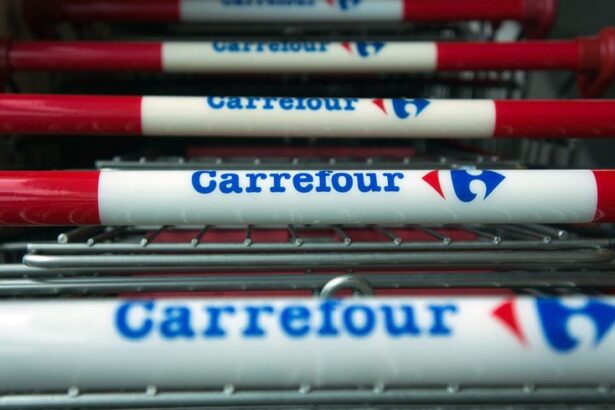 fratii paval proprietarii dedeman ar fi cumparat magazinele carrefour din romania gazeta de cluj 6942981b1d626