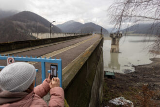 ministrul energiei am decis sa folosim capacitatile disponibile de la ce oltenia si hidroelectrica 69306ddb991e7