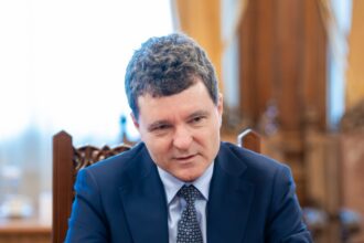 nicusor dan urgenta e sa avem bugetul pe 2026 romania va intra intr un deficit poate putin peste 6 6942c209e50e8