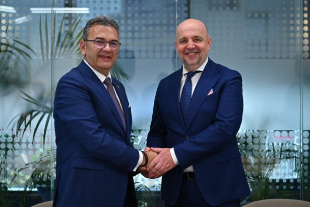 premiera in asigurari allianz tiriac preia campion broker intermediar de top 10 confirmare 6932c2afe1d5a