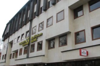 raiffeisen bank romania a emis o noua serie de obligatiuni denominate in lei in valoare de 6372 milioane de lei 69490db864793