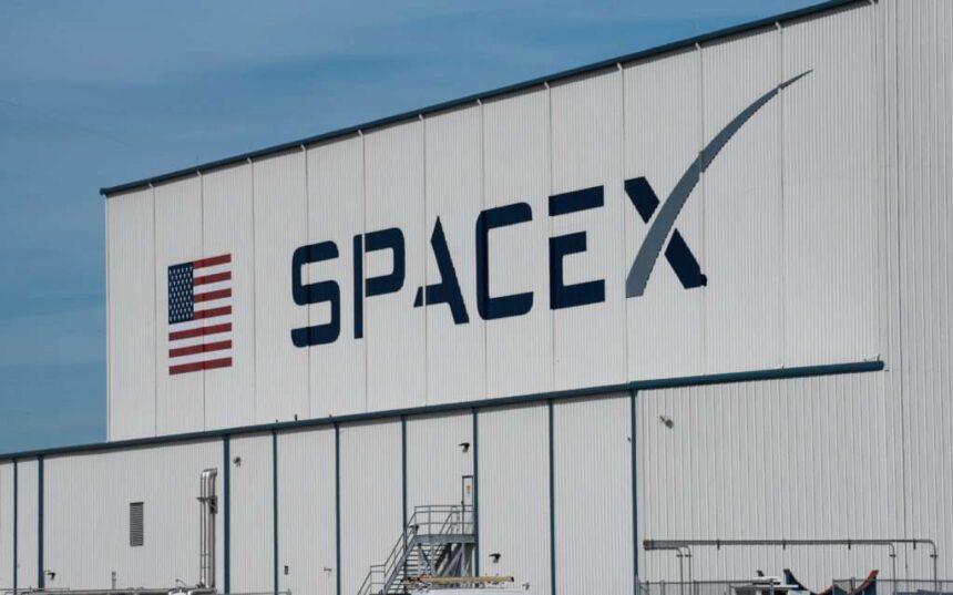 spacex ajunge la o evaluare de 800 de miliarde de dolari si confirma planurile de listare la bursa 693d1f58dce37