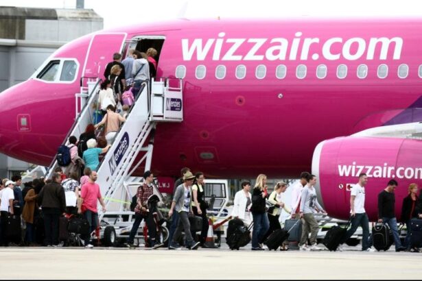 wizzair deschide o noua baza in romania la suceava si aduce ultimele modele de avioane airbus a321neo 69401aa983c3e