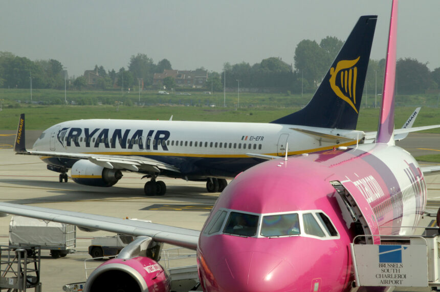 companiile aeriene low cost ryanair si wizz air au raportat cresteri ale traficului de pasageri in decembrie 695bdcb7e2de7