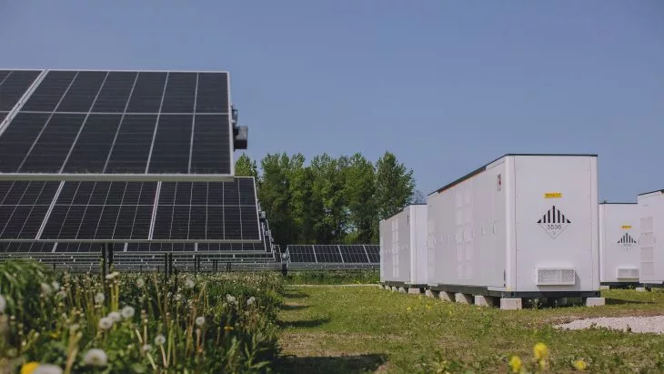 enery si enevo demareaza lucrarile in cadrul unuia din cele mai mari parcuri hibride din europa in apropierea capitalei 6969551607082