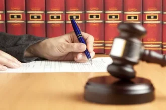 peste o suta de angajati ai anre cer suspendarea actelor privind reorganizarea institutiei 6971e827bc340