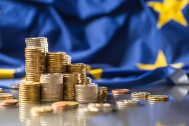 pislaru in ultimele 6 luni banii europeni au inceput sa ajunga in economie de cinci ori mai rapid 695e7269b522d