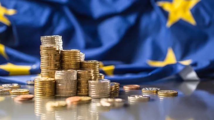 pislaru in ultimele 6 luni banii europeni au inceput sa ajunga in economie de cinci ori mai rapid 695e7269b522d