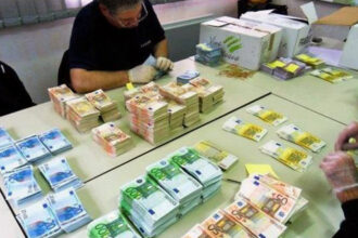 romania pregateste imprumuturi de 100 de miliarde de euro prin programul de emisiuni titluri de stat medium term notes 697caa0081377