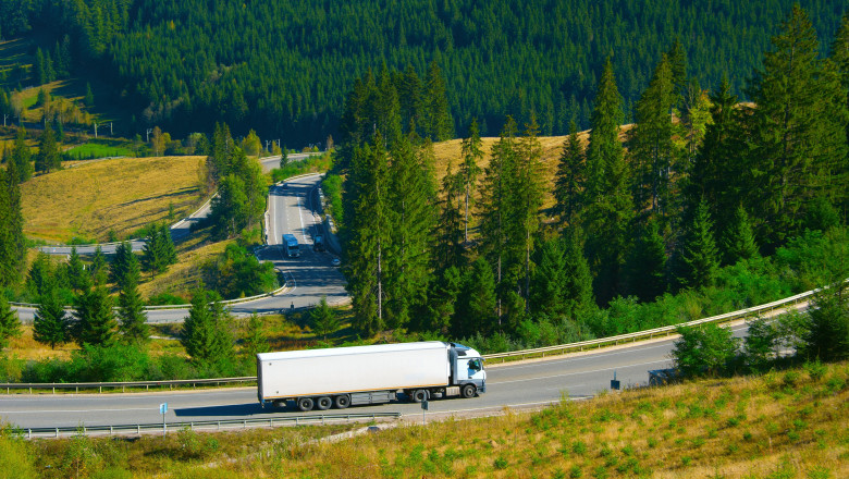 transportul rutier de marfuri a crescut cu 15 in primele noua luni din 2025 peste 80 din volume fiind transportate intern 695d190569f06