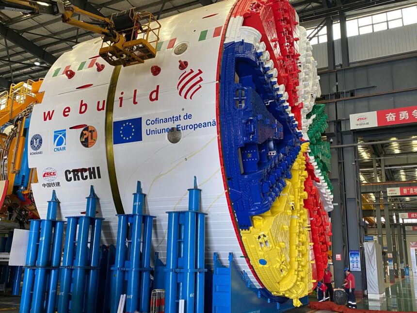 uriasul care va sapa cel mai lung tunel de autostrada prin carpati a ajuns la calarasi 6967cd6e981bc