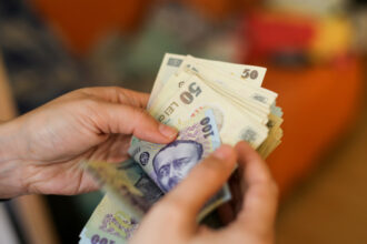 video un participant la pilonul ii va incasa peste 3 milioane de lei altul doar 1 400 de lei de unde vin diferentele 695785e355ecd