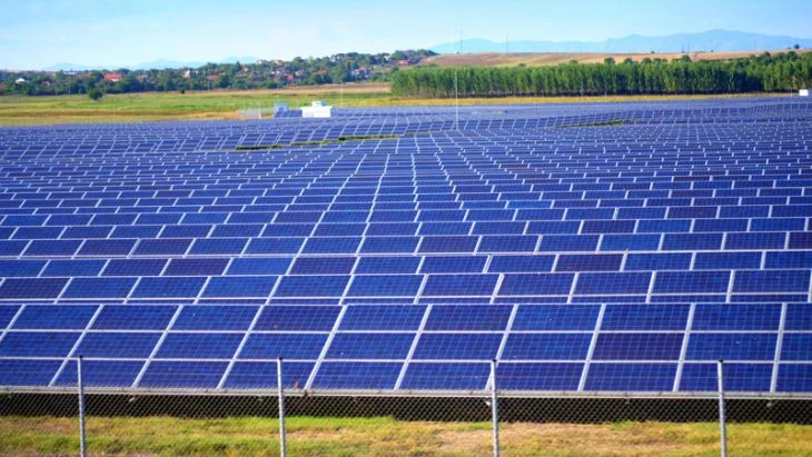 bcr finanteaza cu 42 mil euro unul dintre cele mai mari proiecte solare din romania 699429305c3cb