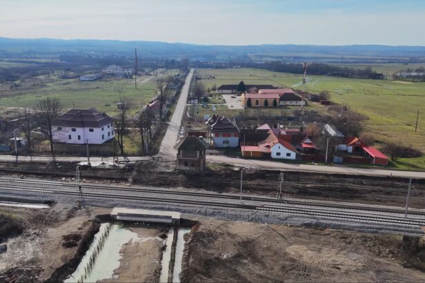 calea ferata cluj oradea detaliul implementat pe tronsonul de la granita care i a surprins placut pe pasionatii de infrastructura 69a09bfaf355b