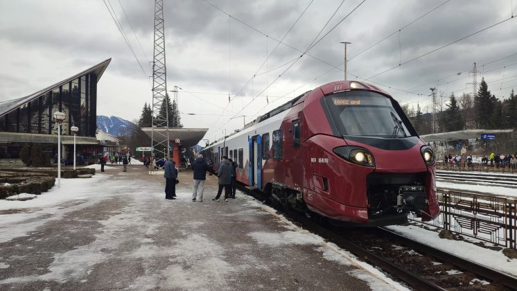 cfr calatori introduce trenuri noi de la alstom pe ruta bucuresti timisoara din martie 698e0f7bd38c5