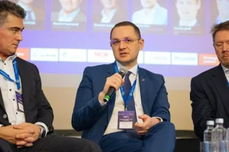 chirita electrica vom mai emite obligatiuni in valoare de 1 miliard de euro in acest an viteza este mai importanta decat orice altceva 6992c74b8693e