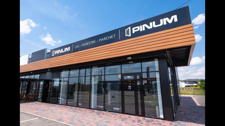 familia nusco mizeaza pe romania producatorul de usi si ferestre pinum creste cu 18 si atenueaza declinul din italia urmeaza noua fabrica de langa bucuresti 698ce35451071