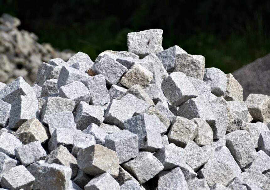 holcim cumpara uranus pluton un operator de cariera de granit 69806da03bd7b